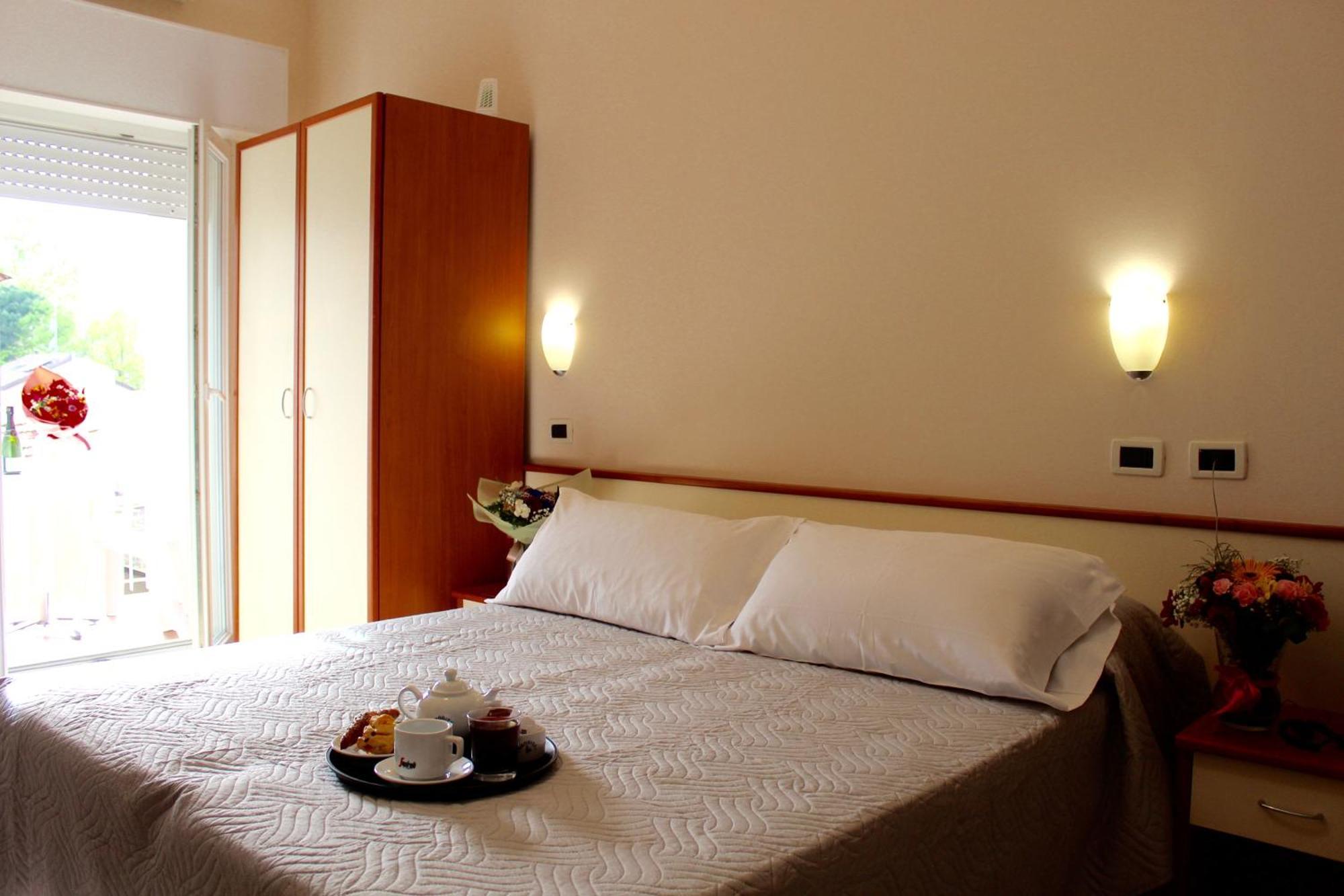 Blue Loft Hotel تْشيزيناتيكو المظهر الخارجي الصورة